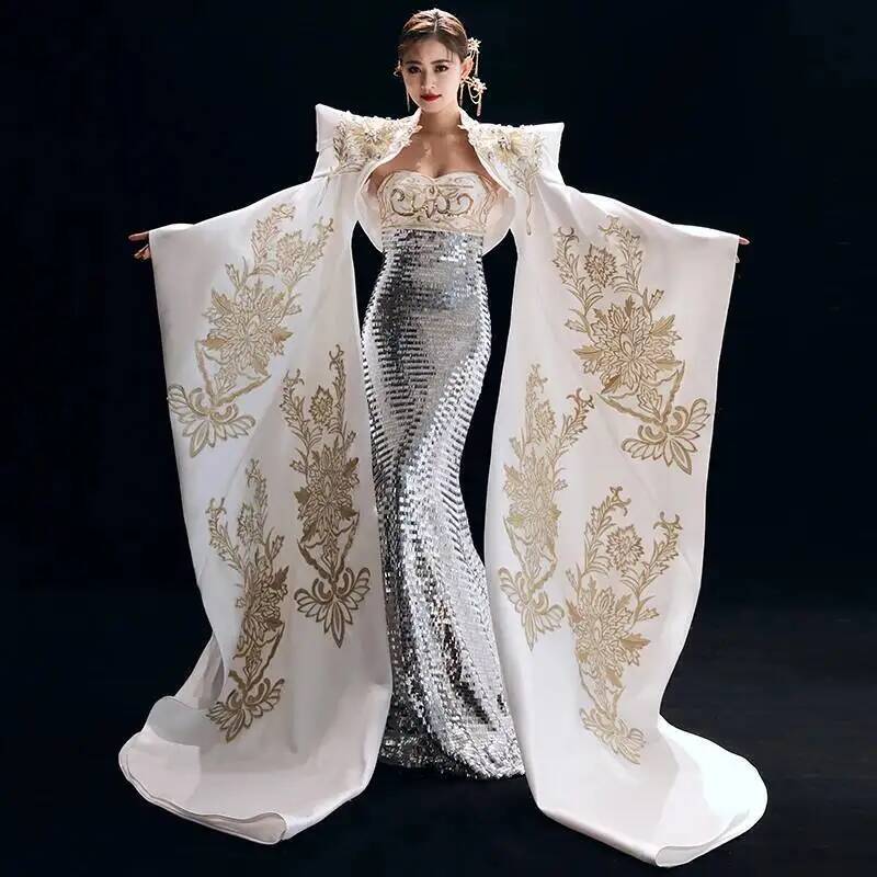 Women Queen Fashion - Formal The Host's Dress Is Dignified,